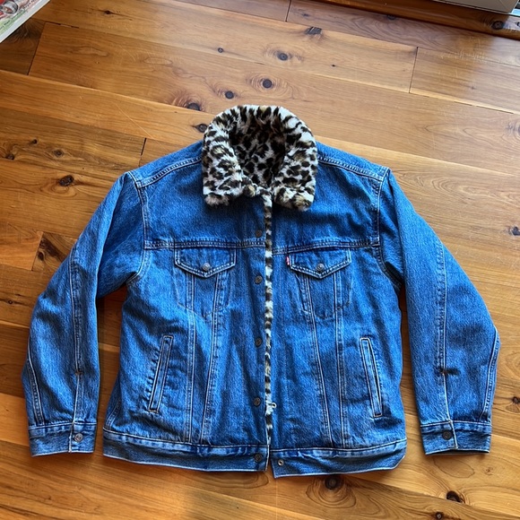 Levi’s REVERSIBLE DAD TRUCKER JACKET - Picture 5 of 8